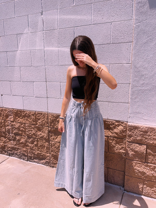 Flowy wide leg jeans