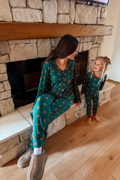 WHOLESALE woman’s Christmas pajamas (ships by November 25th)