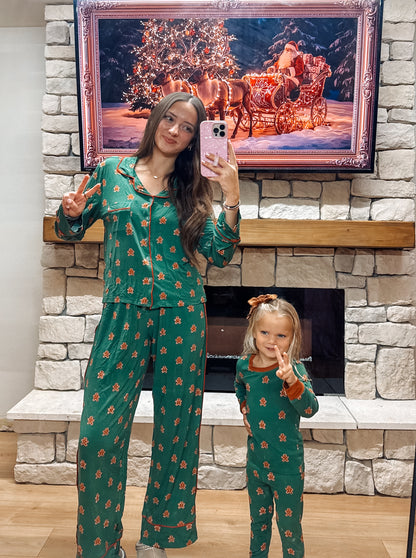 WHOLESALE woman’s Christmas pajamas (ships by November 25th)